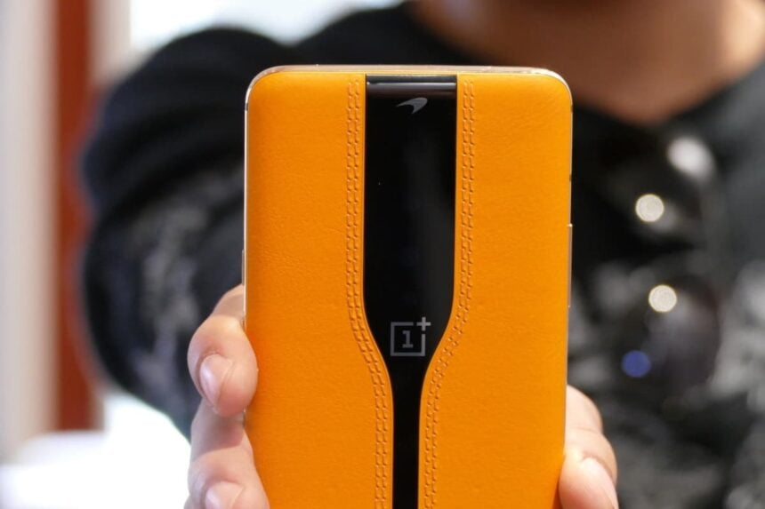OnePlus Concept One laranja.