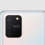 Foto focando as câmeras traseiras do Galaxy S10 Lite.