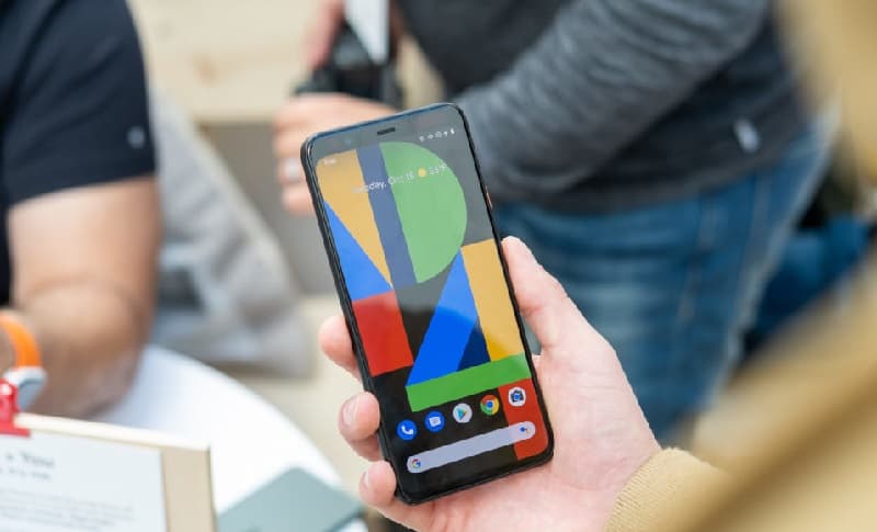 Google Pixel: Atualizações de dezembro e janeiro chegarão juntas Google liberará update de dezembro e janeiro para a linha Pixel.