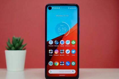 Motorola One Vision