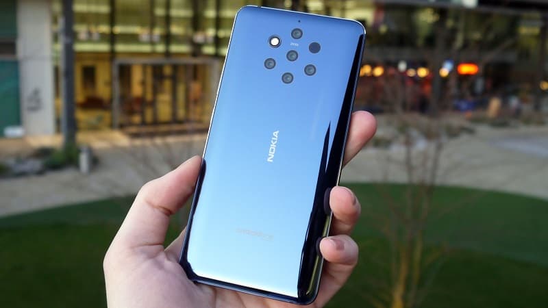 Nokia 9.2 pode ser lançado comercialmente com câmera sob a tela Nokia 9.2 pode ter câmera frontal sob a tela.