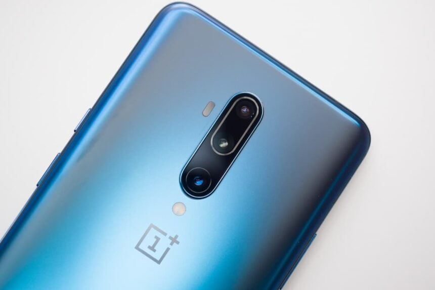OnePlus 8 pode ter tela de 120 Hz.