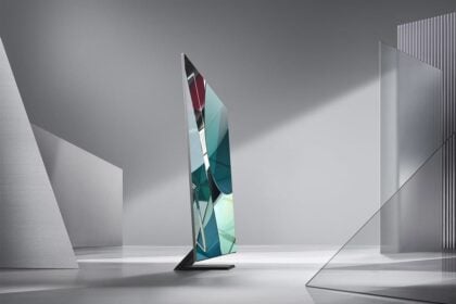 TV Samsung 8K sem moldura.