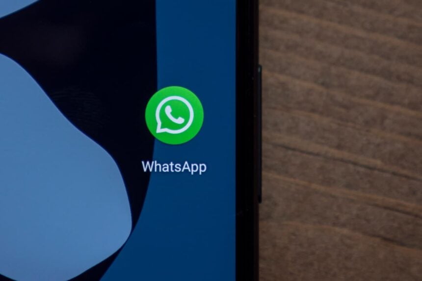 WhatsApp recebe modo noturno.