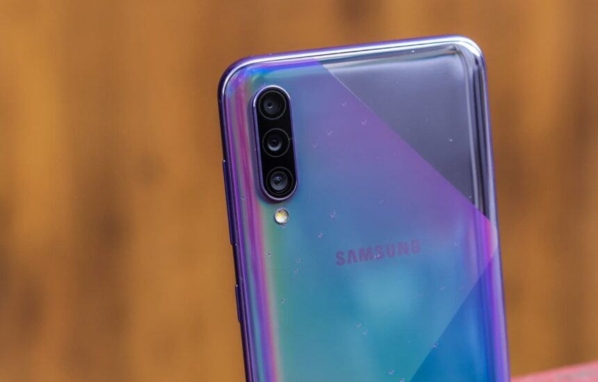 Galaxy A50s lilás.