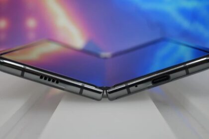 Galaxy Fold aberto.