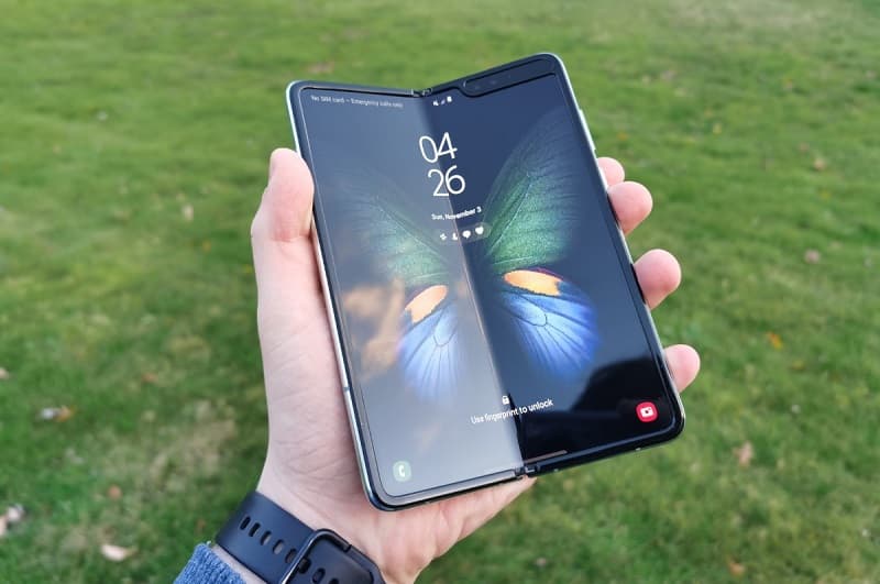 Galaxy Fold 2 tem novos detalhes revelados em vazamento Samsung Galaxy Fold 2 está sendo produzido. Na imagem, o Galaxy Fold aberto.