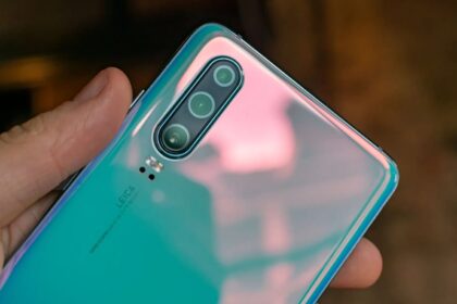 Huawei P30 traseira.