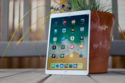 Apple iPad Pro branco.