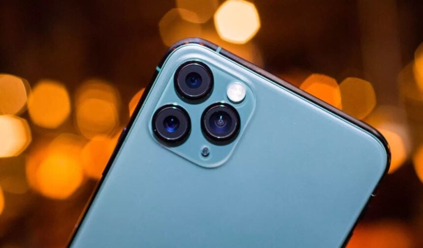 iPhone 11 Pro Max traseira.