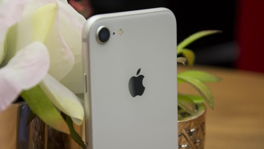 Apple iPhone 8.