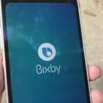Samsung Bixby em um smartphone.