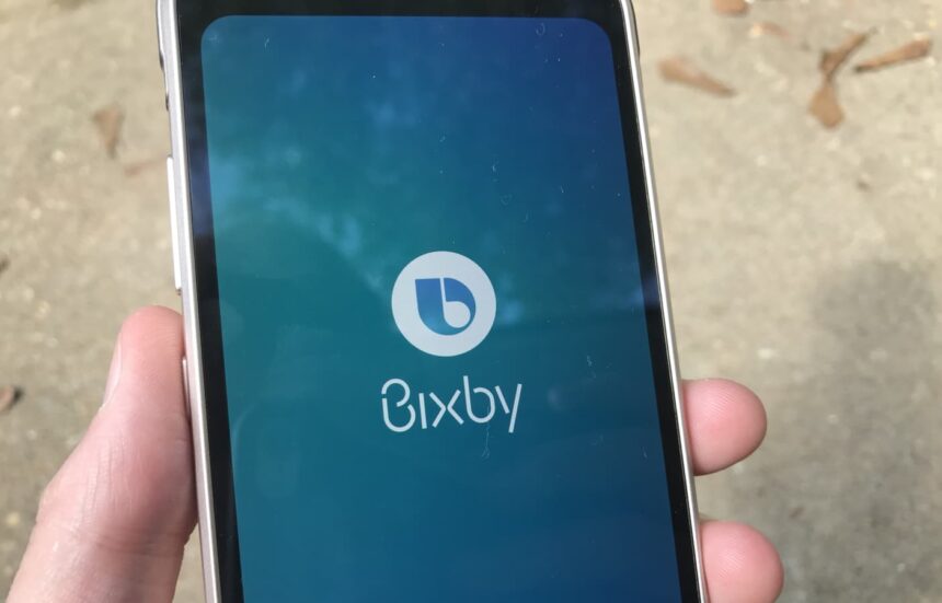 Samsung Bixby em um smartphone.