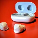 Galaxy Buds Plus branco.