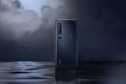 Xiaomi Mi 10 Pro cinza.