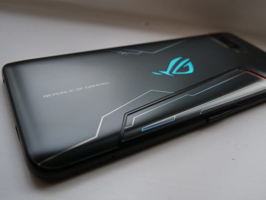 ASUS ROG Phone 2 traseira.