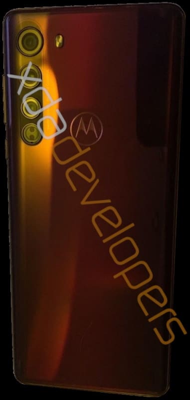 motorola edge plus cameras