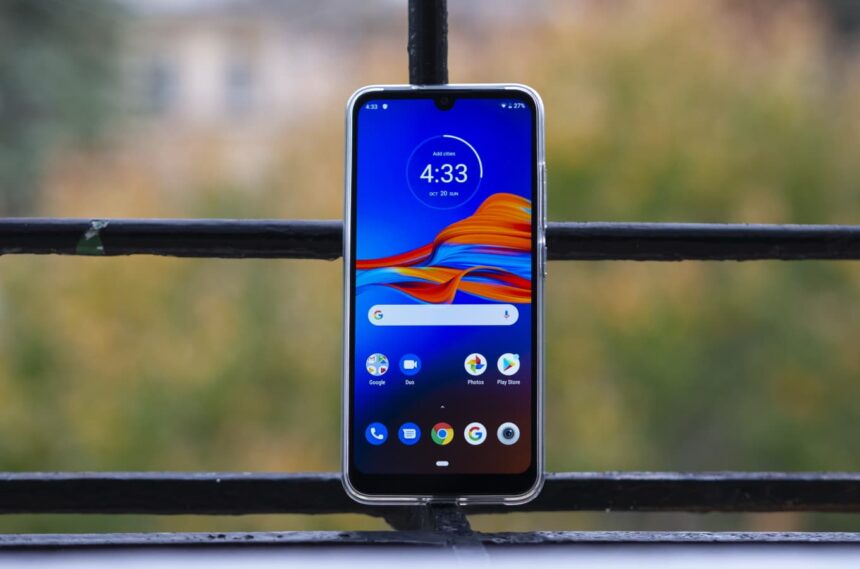 Tela do Moto E6 Plus.