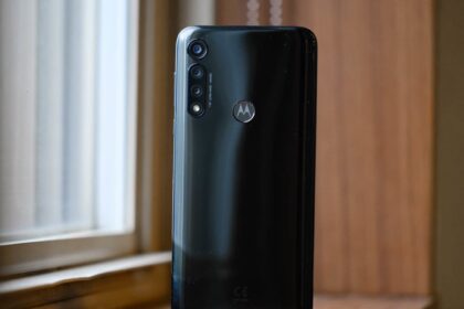 Moto G Power traseira.