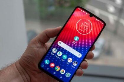 motorola moto z4 android 10