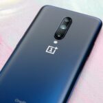OnePlus 8 aparece em imagens reais.