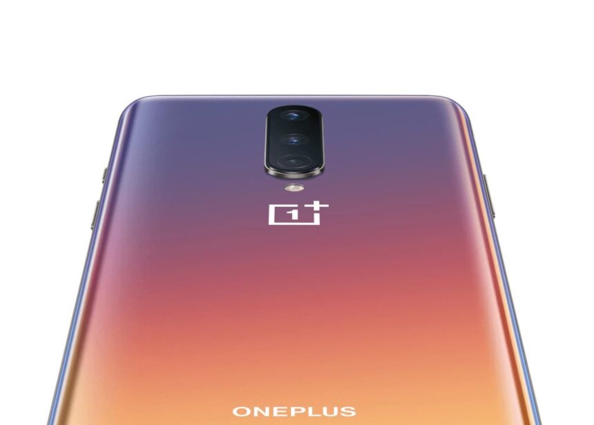 OnePlus 8 traseira.