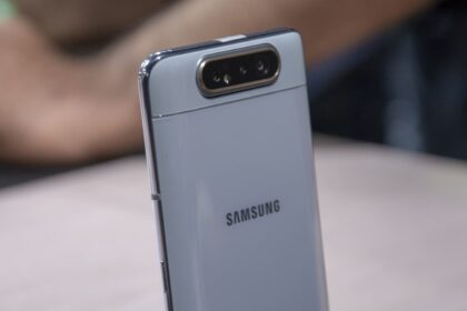 Samsung Galaxy A80.