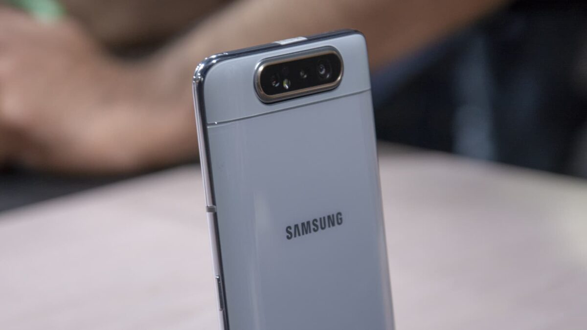 Samsung Galaxy A80.