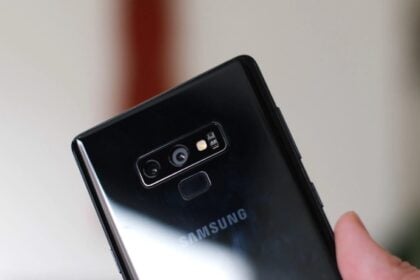 Traseira Galaxy Note 9 preto.