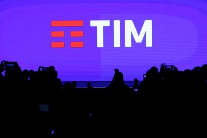 TIM.