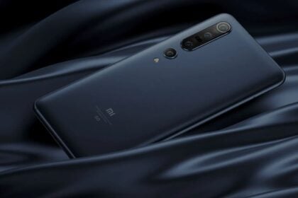 Xiaomi Mi 10 preto.
