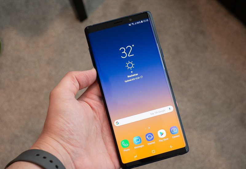 Galaxy Note 9 é atualizado com pacote de segurança de abril de 2020 Galaxy Note 9 tela ligada.