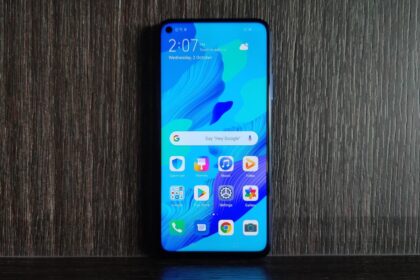 Huawei Nova 5T tela.