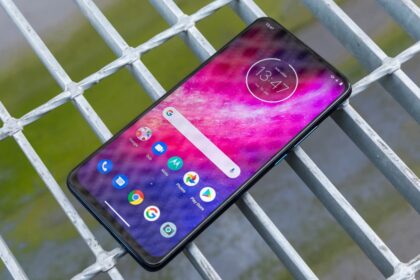 Motorola One Hyper ficha técnica.