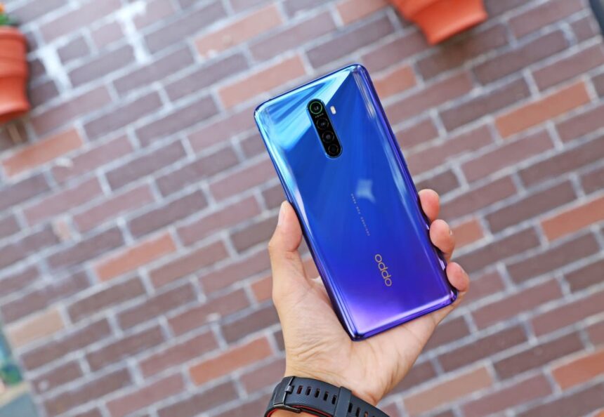 Oppo Reno Ace azul.