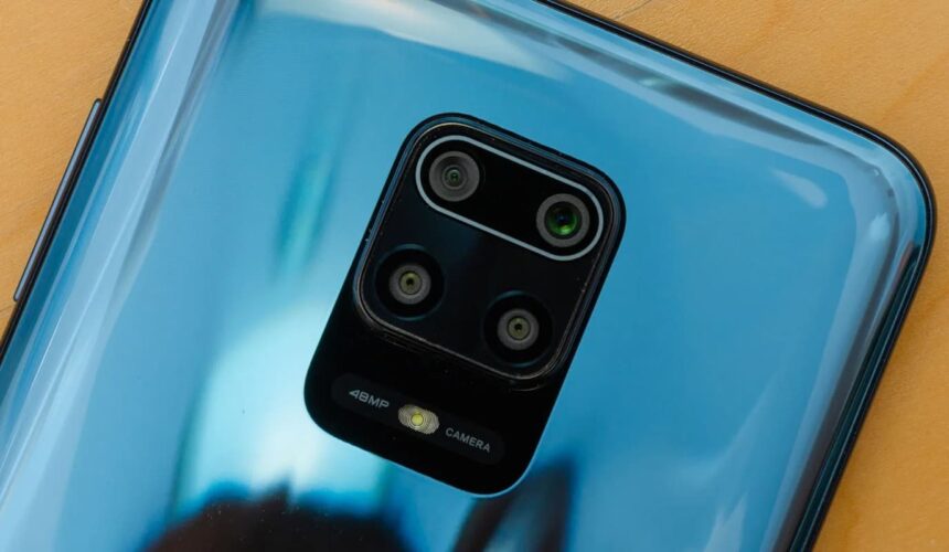Redmi Note 9S módulo de câmera.