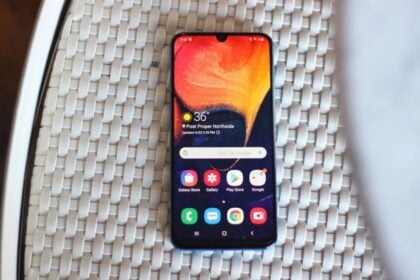 Samsung Galaxy A50.