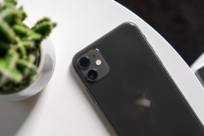 iPhone 11 parte traseira.