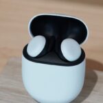 Google Pixel Buds 2 branco.
