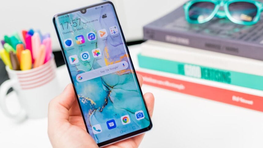 Huawei P30 Pro tela ligada.