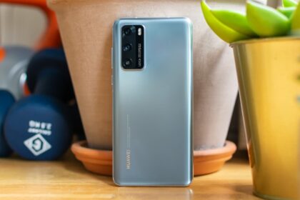 Parte traseira do Huawei P40.