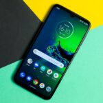 moto g8 plus frente