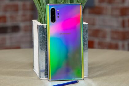 Samsung Galaxy Note 10 Plus Aura Glow parte traseira.