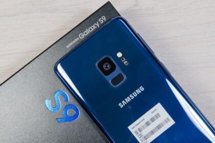 Samsung Galaxy S9 e S9 Plus nova atualização no Brasil.