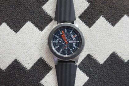 Samsung Galaxy Watch.