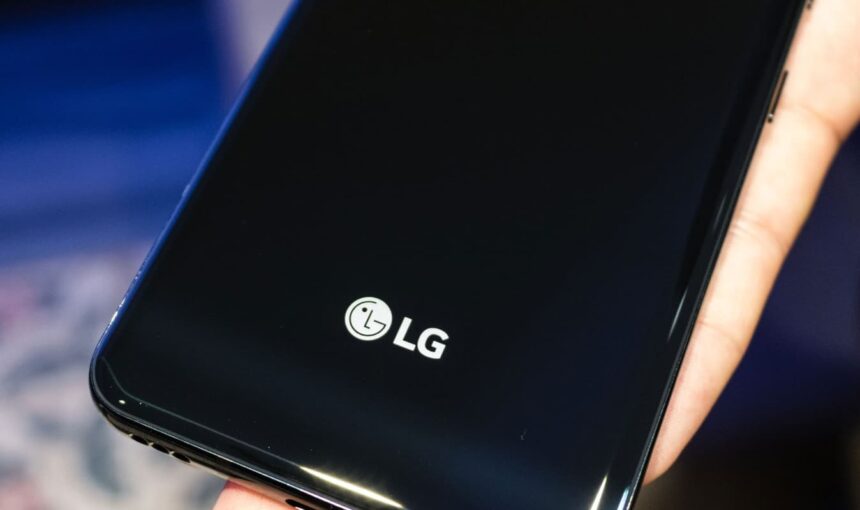 LG K61 parte traseira.