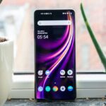 OnePlus 8 parte frontal.