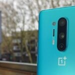 OnePlus 8 Pro azul traseira.