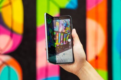 Samsung Galaxy Fold parte frontal.