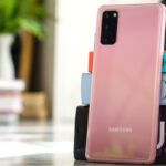 Samsung Galaxy S20 rosa traseira.